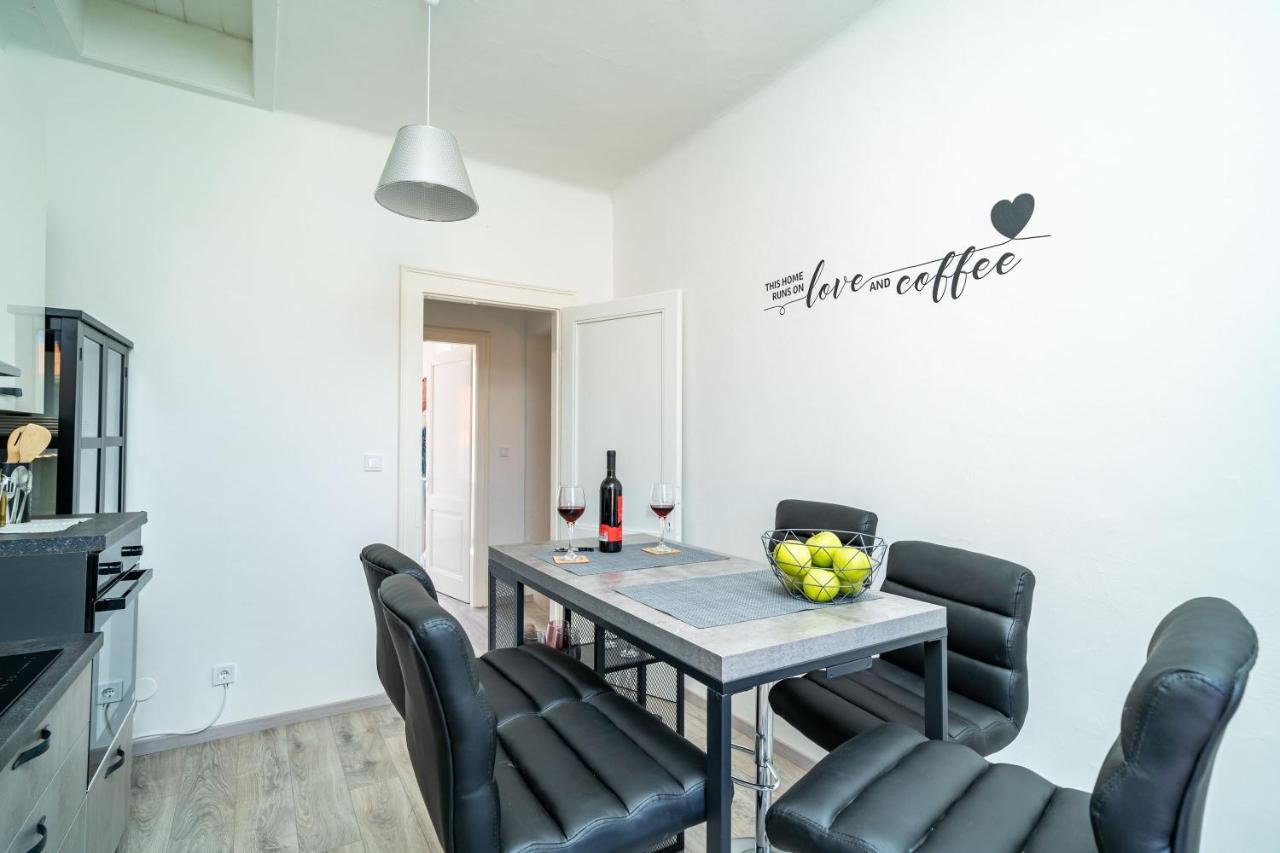 Apartment Swan - Dubrovnik Old Town ภายนอก รูปภาพ