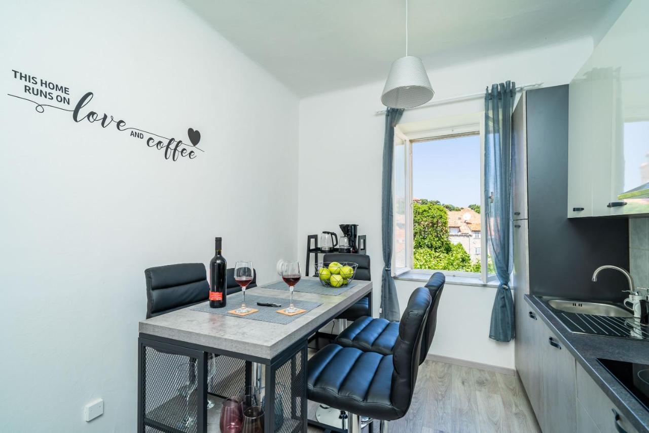 Apartment Swan - Dubrovnik Old Town ภายนอก รูปภาพ